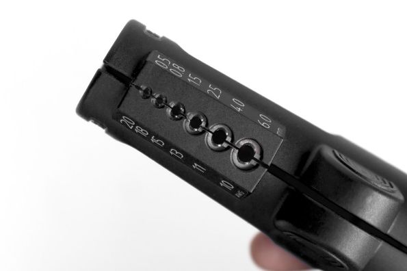 Afbeelding - https-www-ez-catalog-nl-Asset-3276bde0475f4e08beaeb8ec10263dfa-ImageFullSize-Det-Z74000106SB-Abisolierwerkzeug-multifunktionell-03-jpg